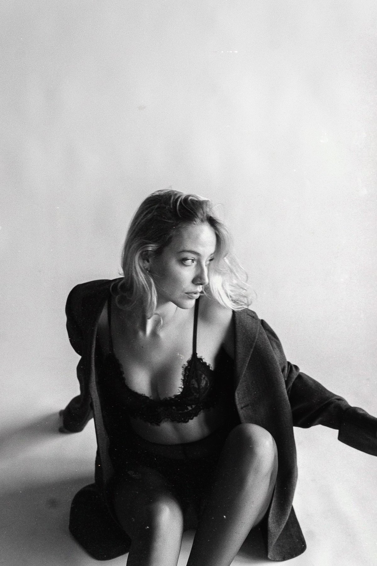 Anna Richter — Editorial