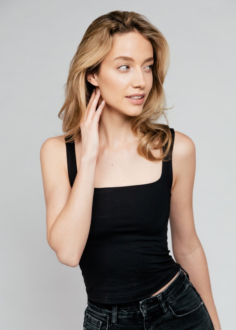 Anna Richter — Pola