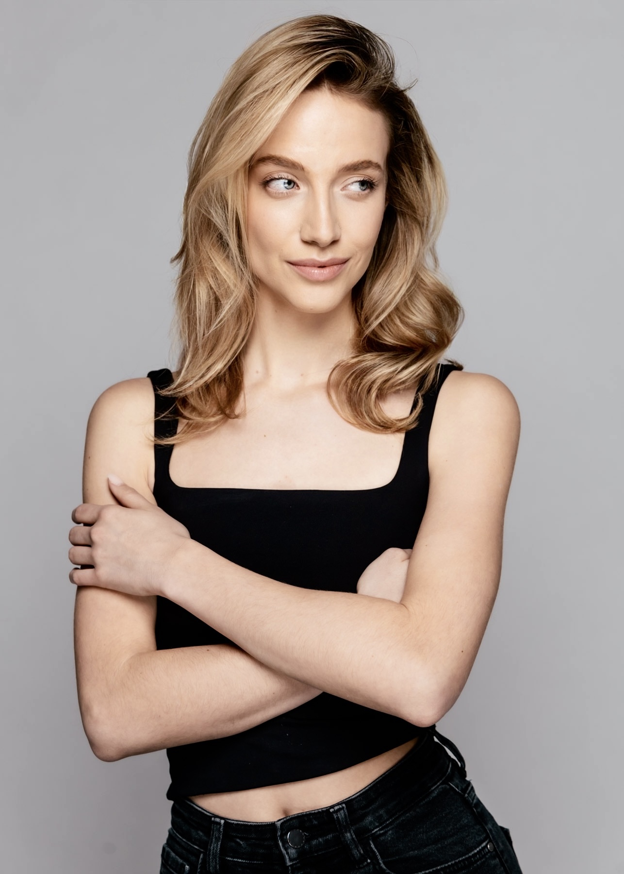 Anna Richter — Pola